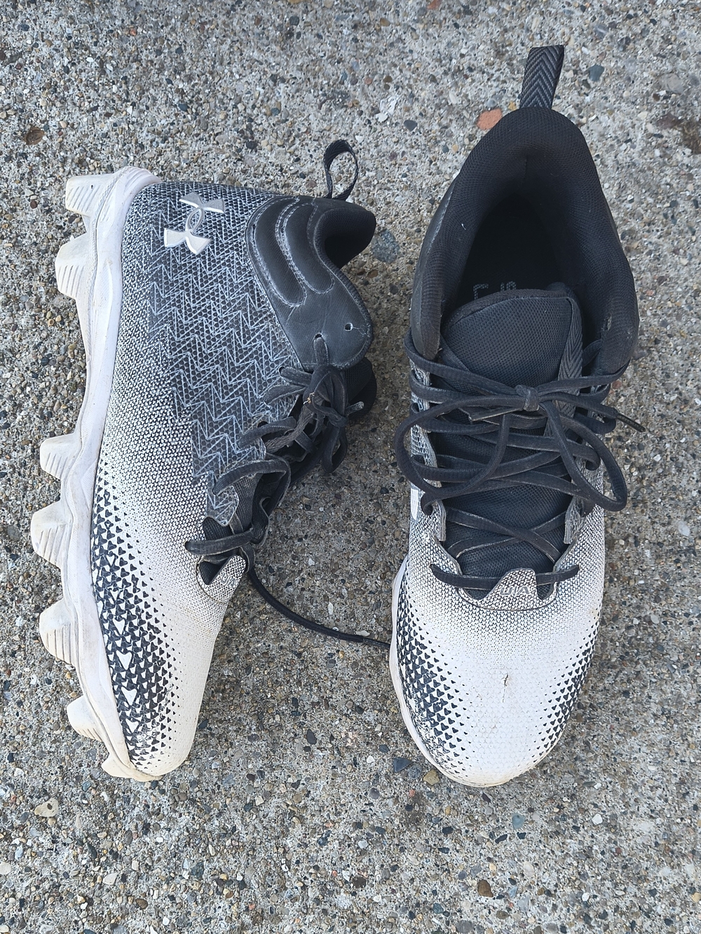 Under Armour Spotlight Cleats